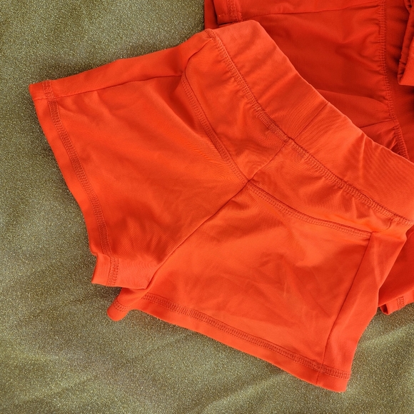 Authentic Hooters uniform shorts - Picture 2 of 3